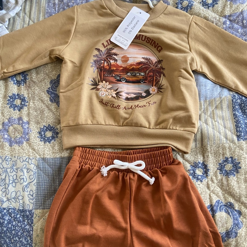 Kids' Tan Graphic Sweatshirt Set